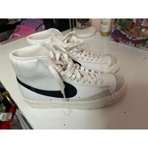 Nike Blazer Womens *Size 6*